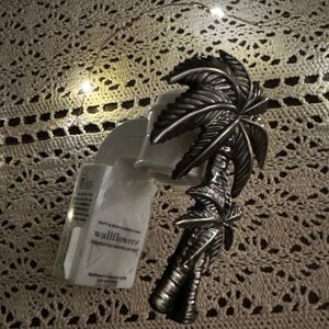 Bath and Body Works Wallflower new